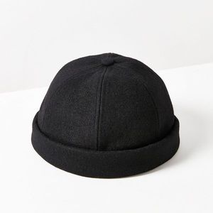 Black Urban Outfitters Dockers Hat